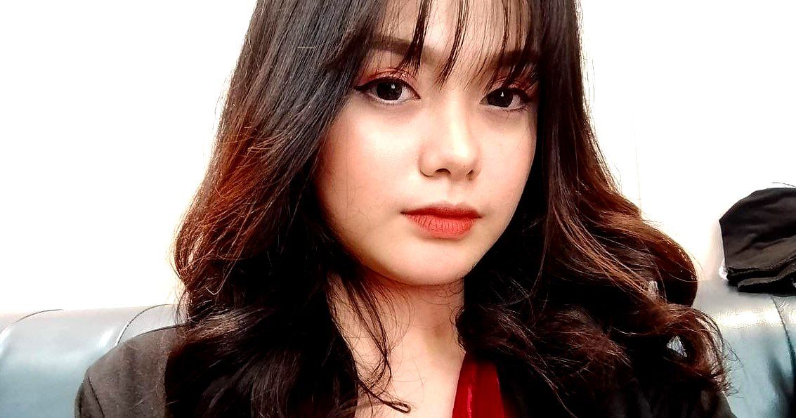 LULU-153 Đang giữa giờ làm, có 2 người đang làm công việc chính thức trong công ty, nữ sếp là nữ sếp. đang mang thai. Shinmura Akari